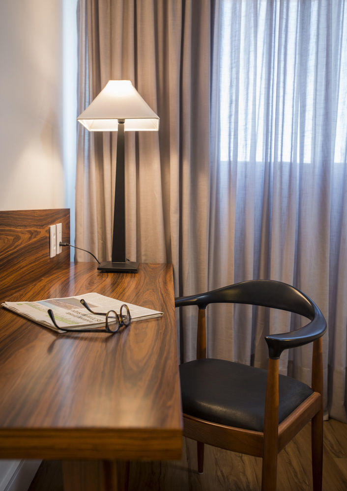 Hotel Luzeiros Recife Bagian luar foto A room at the hotel