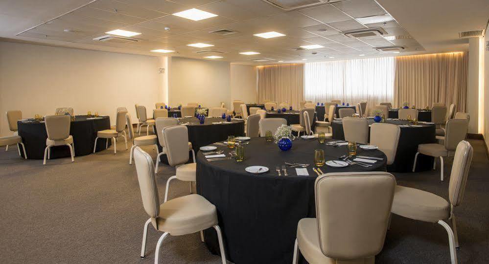 Hotel Luzeiros Recife Bagian luar foto Meeting room